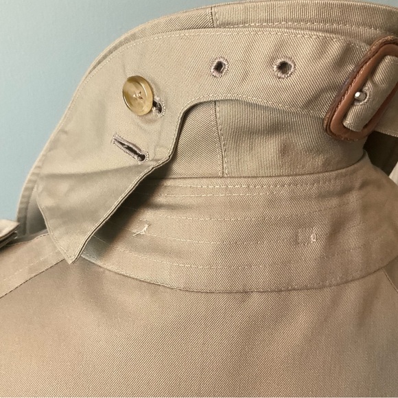 Vintage Burberry Khaki Men’s Trench Coat - Picture 8 of 16